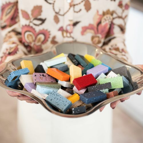 Myymälässämme tutustut helpoiten laajaan materiaalivalikoimaamme.